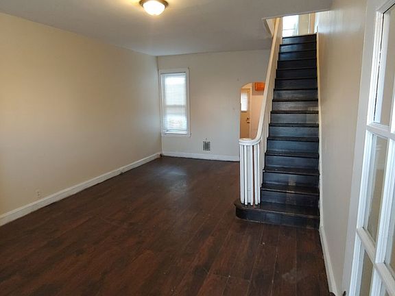 3rd image of 2050 E Ann St