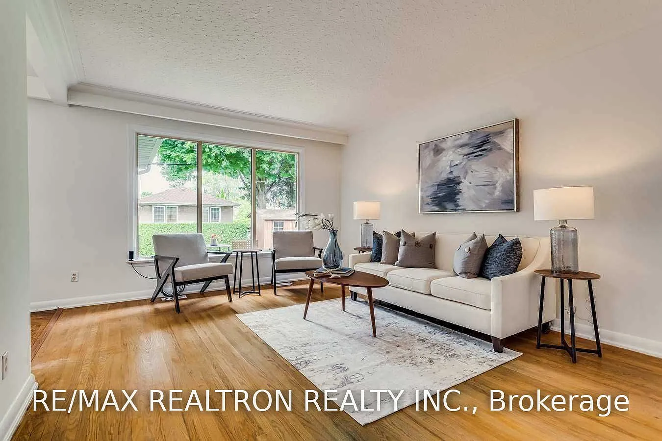 4 bed, $2,650 — Photo 2