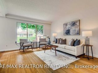 100 Meldazy Dr, Toronto, ON M1P 4G3