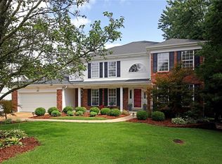 615 Kehrs Mill Ridge Dr, Ballwin, MO 63011