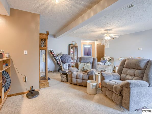 10 Fire Fly Dr, Columbus, NE 68601