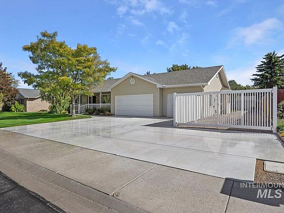 2nd image of 2508 Eastgate Dr