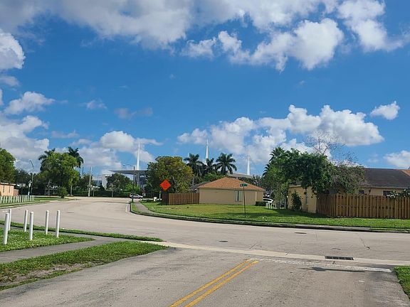 4th image of 2730 NW 202nd Ter