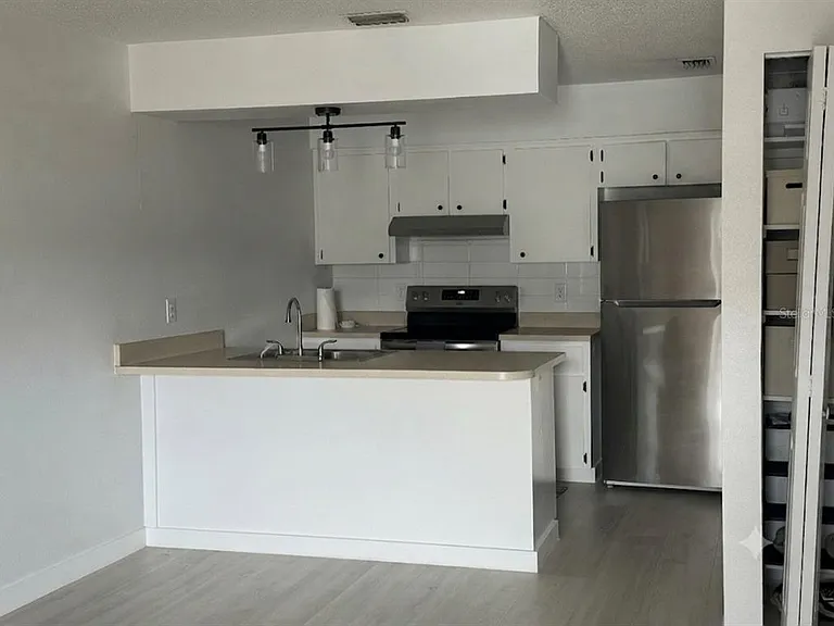 5355 SE 29th Pl — Photo 4