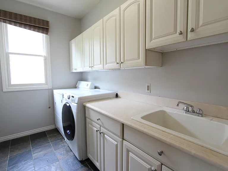 18547 Clairmont Cir E — Photo 7