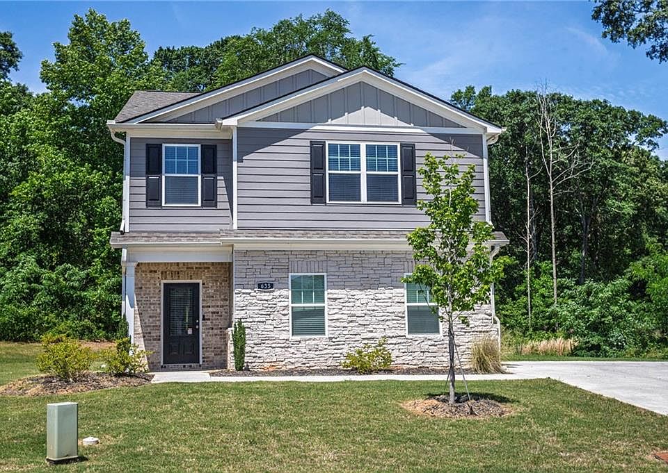 1st image of 635 Meadows Farm Way