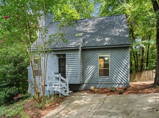 101 Walden Dr, Carrboro, NC 27510
