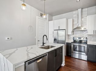 Kade, Dallas, TX 75235