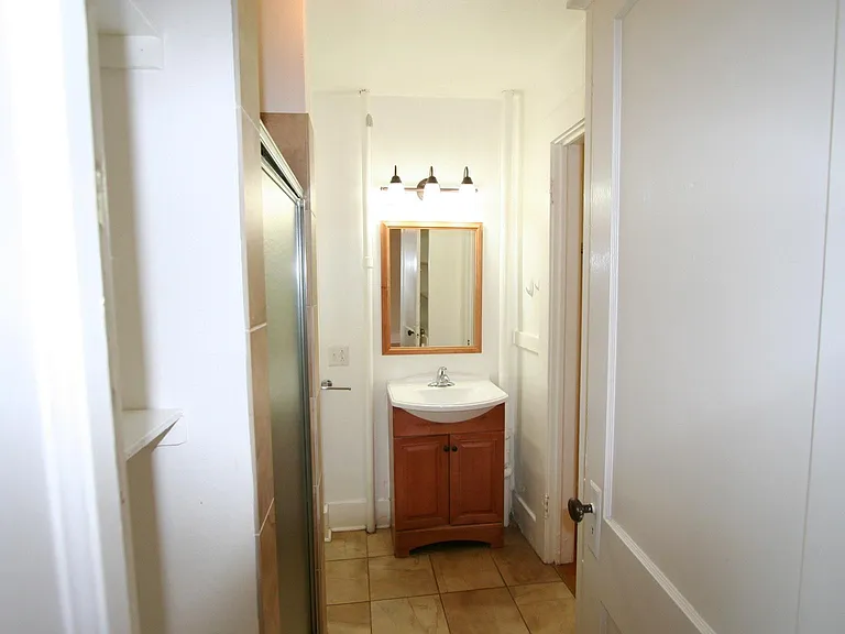 810 E 12th Ave #16 — Photo 5