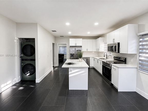 3rd image of 68 NW 47th St