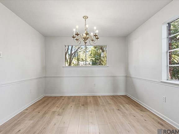 4th image of 455 Corby Dr