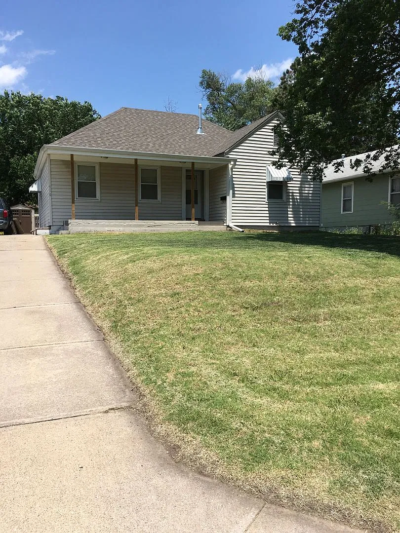 Four Bedroom House Available NICE — Photo 2
