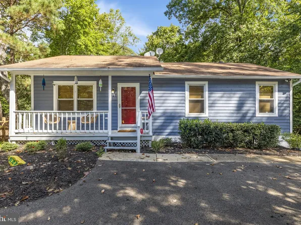 527 Chisholm Trl, Lusby, MD 20657