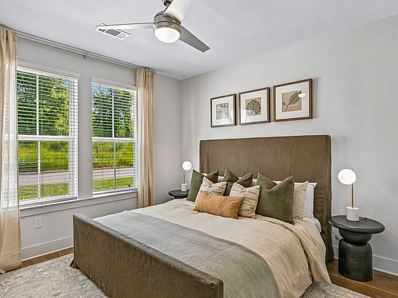 3rd image of 10001 Birchcrest St #3304