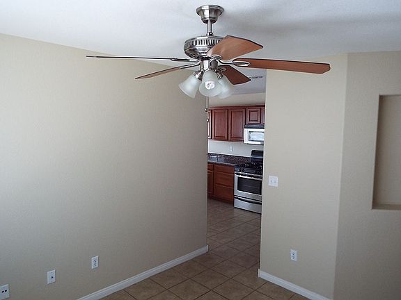 5th image of 2762 Fountain Vista Ln