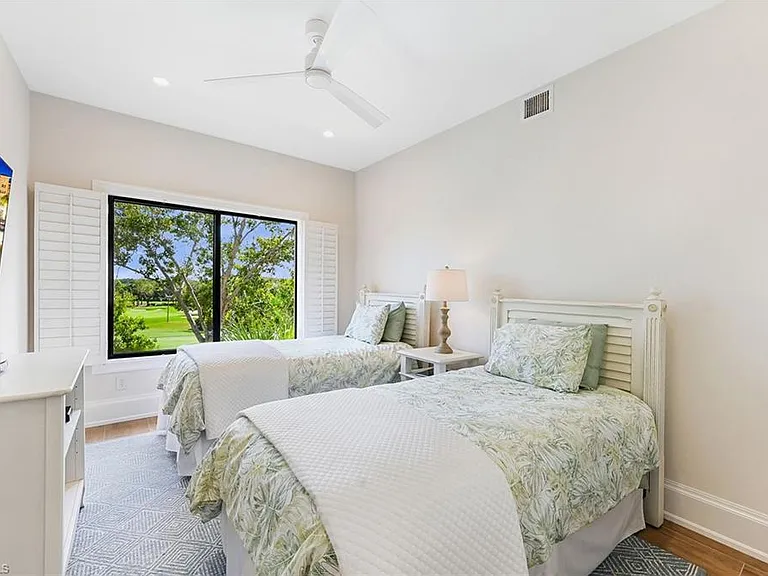 6770 Pelican Bay Blvd E #242 — Photo 15