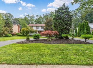 333 Gordons Corner Rd, Manalapan, NJ 07726