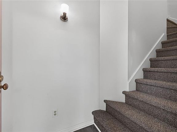5th image of 709 Rapidan River Ct APT D
