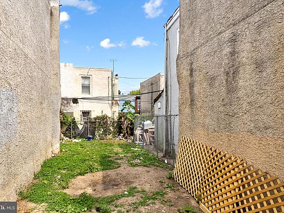 4th image of 3233 Rorer St