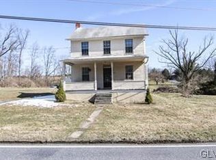 5975 Newside Rd, Schnecksville, PA 18078