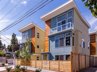 936 N 97th St, Seattle, WA 98103