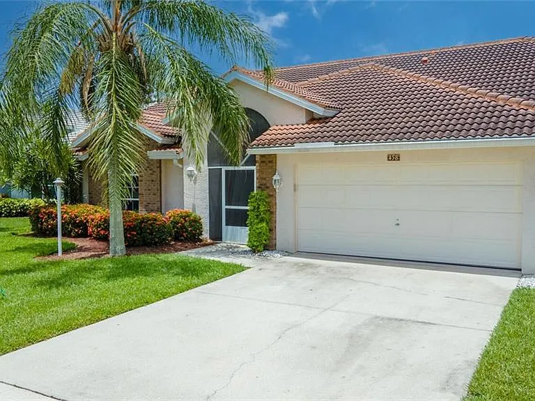 458 Countryside Dr — Photo 4