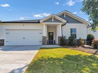 703 Stately Dr, Woodstock, GA 30188
