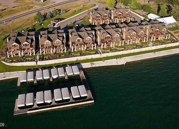 3rd image of 202 Shoreline Dr Unit 11