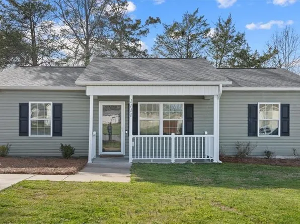 1111 Hampton Ct, Burlington, NC 27217