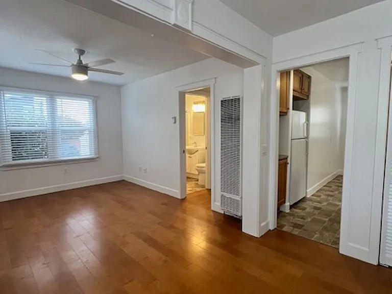 245-249 4th Ave — Photo 3