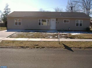 55 Gaping Rock Rd, Levittown, PA 19057