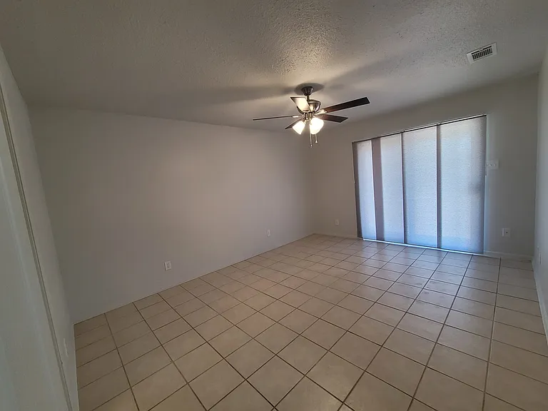 8832 Sandcastle Ct — Photo 8