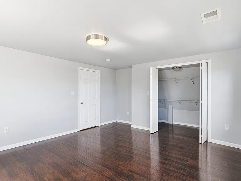 59-61 Farley Ave #3 — Photo 2