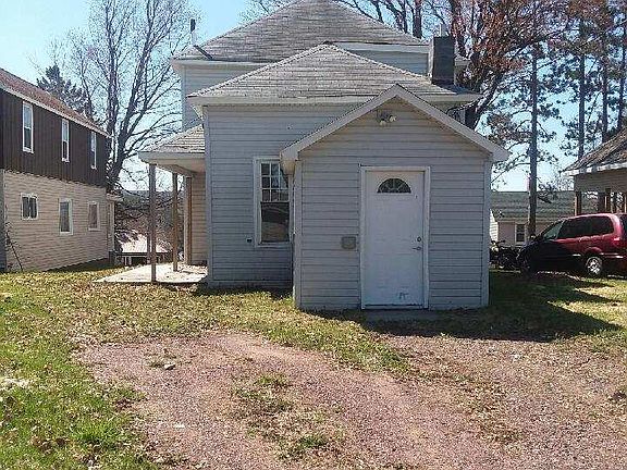 Back entry to mud room and too