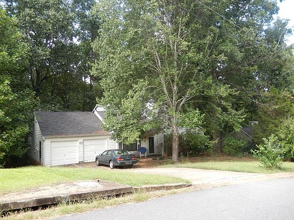 2nd image of 355 Knollwood Ln