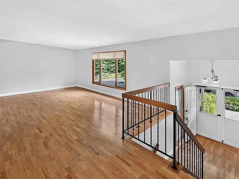 9983 Balmoral Ln — Photo 4