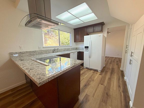 5th image of 3386 Melendy Dr