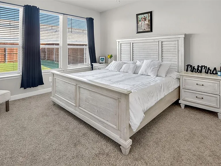 15536 Halstead Ln — Photo 5