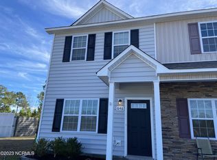 646 Ebb Tide Ln, Sneads Ferry, NC 28460