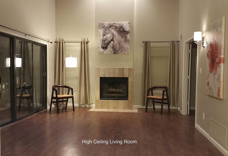 High Ceiling Living Roon