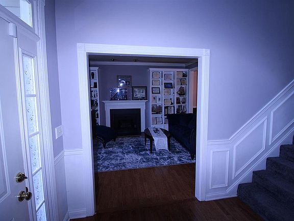 4th image of 1529 Barley Way