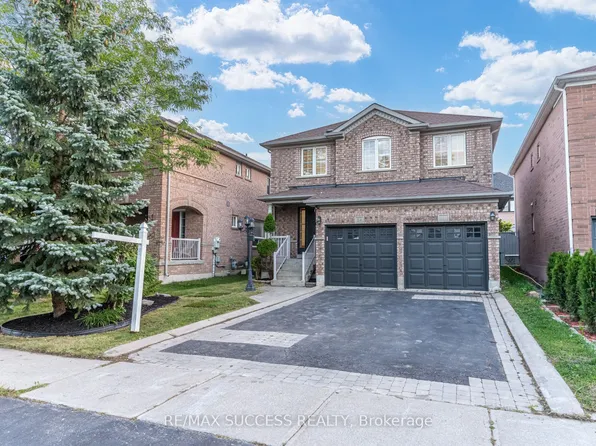 54 Ferncroft Pl, Brampton, ON L7A 3C8