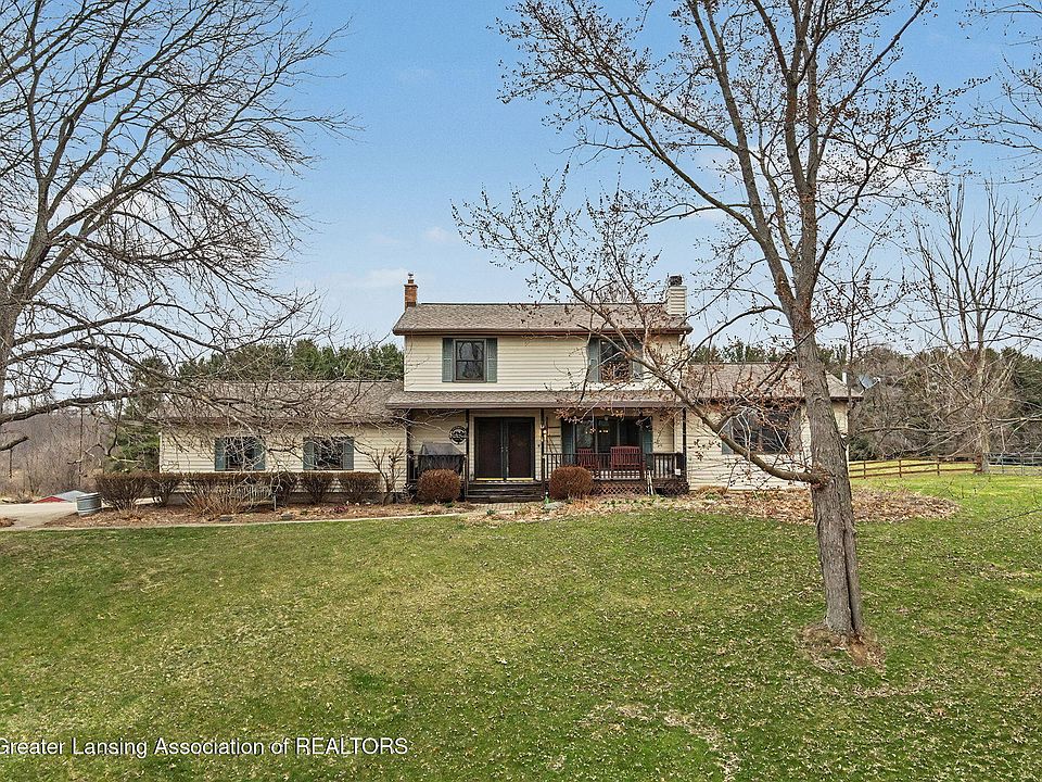 1st image of 610 Grovenburg Rd