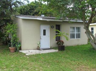 216 Fleming Ave, Greenacres, FL 33463