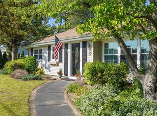 45 Honeysuckle Rd, Warwick, RI 02888