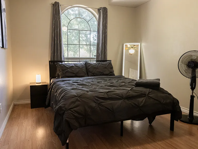 1314 Mullins Loop S — Photo 16