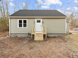 117 W Chippen Hill Rd, Burlington, CT 06013