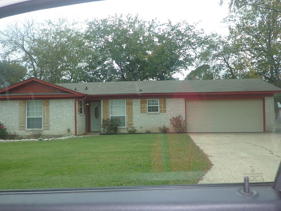1st image of 1104 Lemon Dr