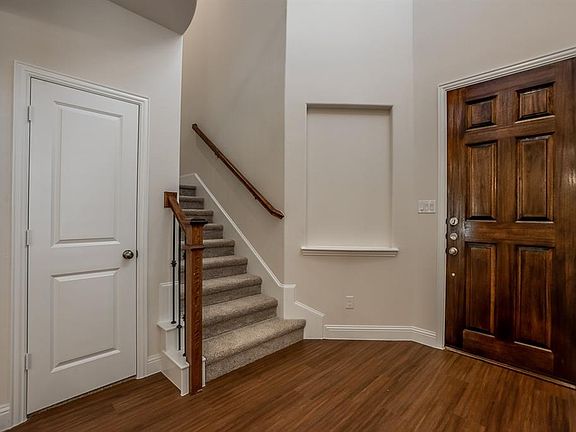 4th image of 3405 King Yon Way