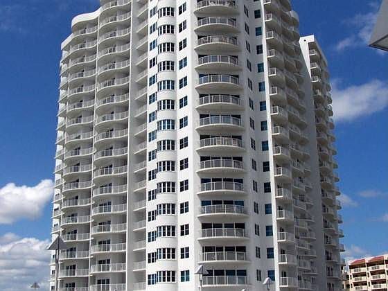 5th image of 2 Oceans West Blvd APT 1109